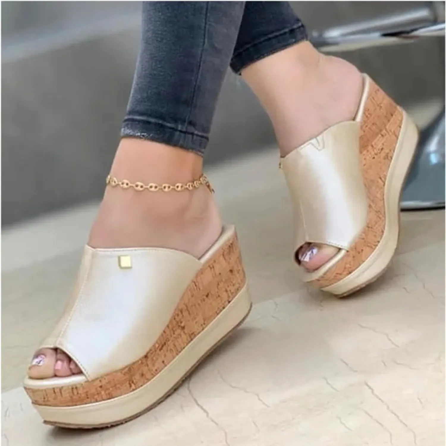 Adriana - Sandals