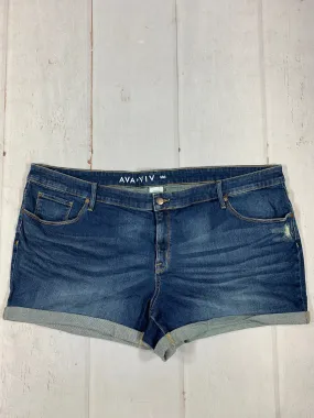 AVA & IVI Jean Shorts size 24W