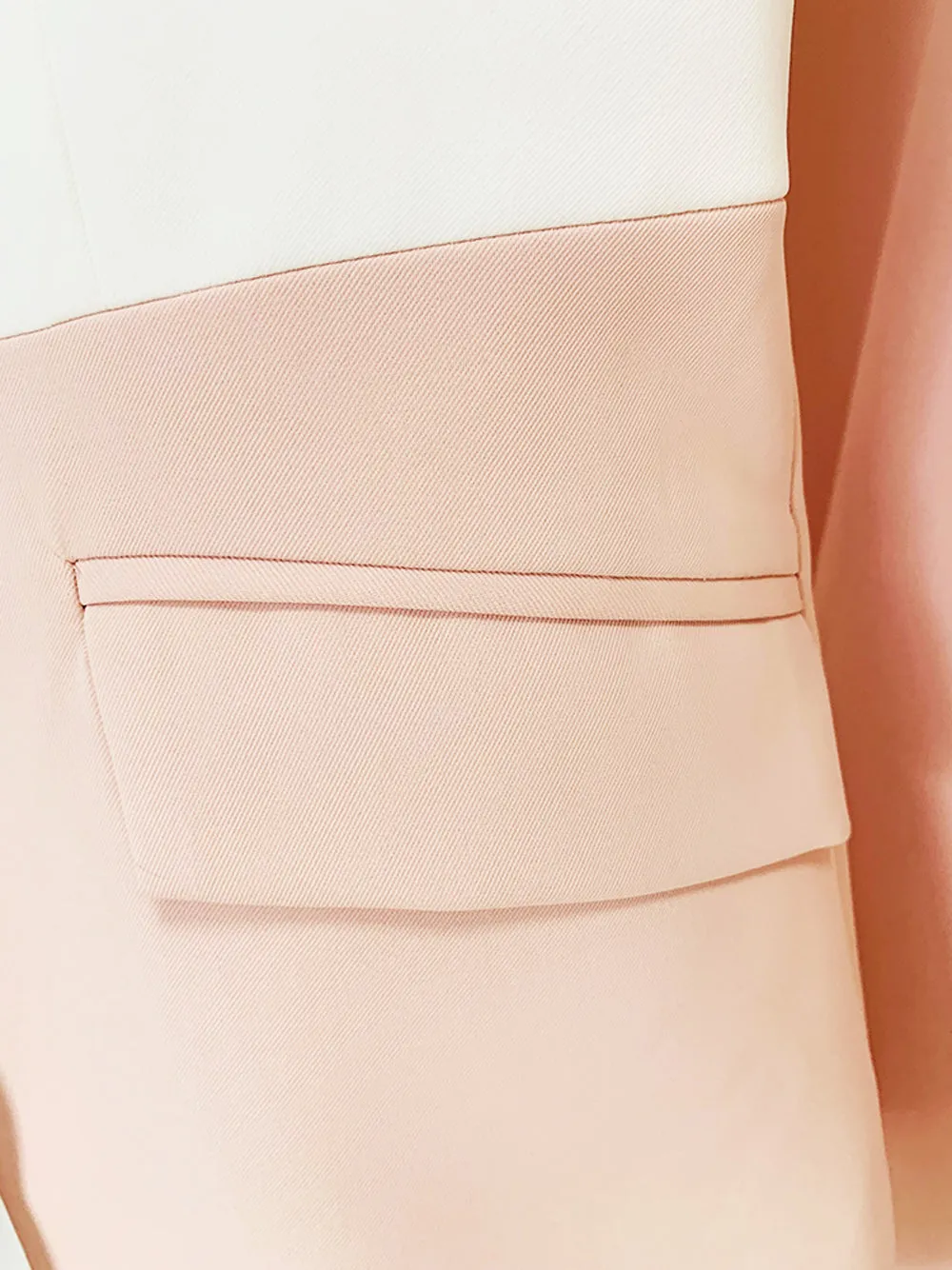 PETELE Blazer & Pants Set in Light Pink