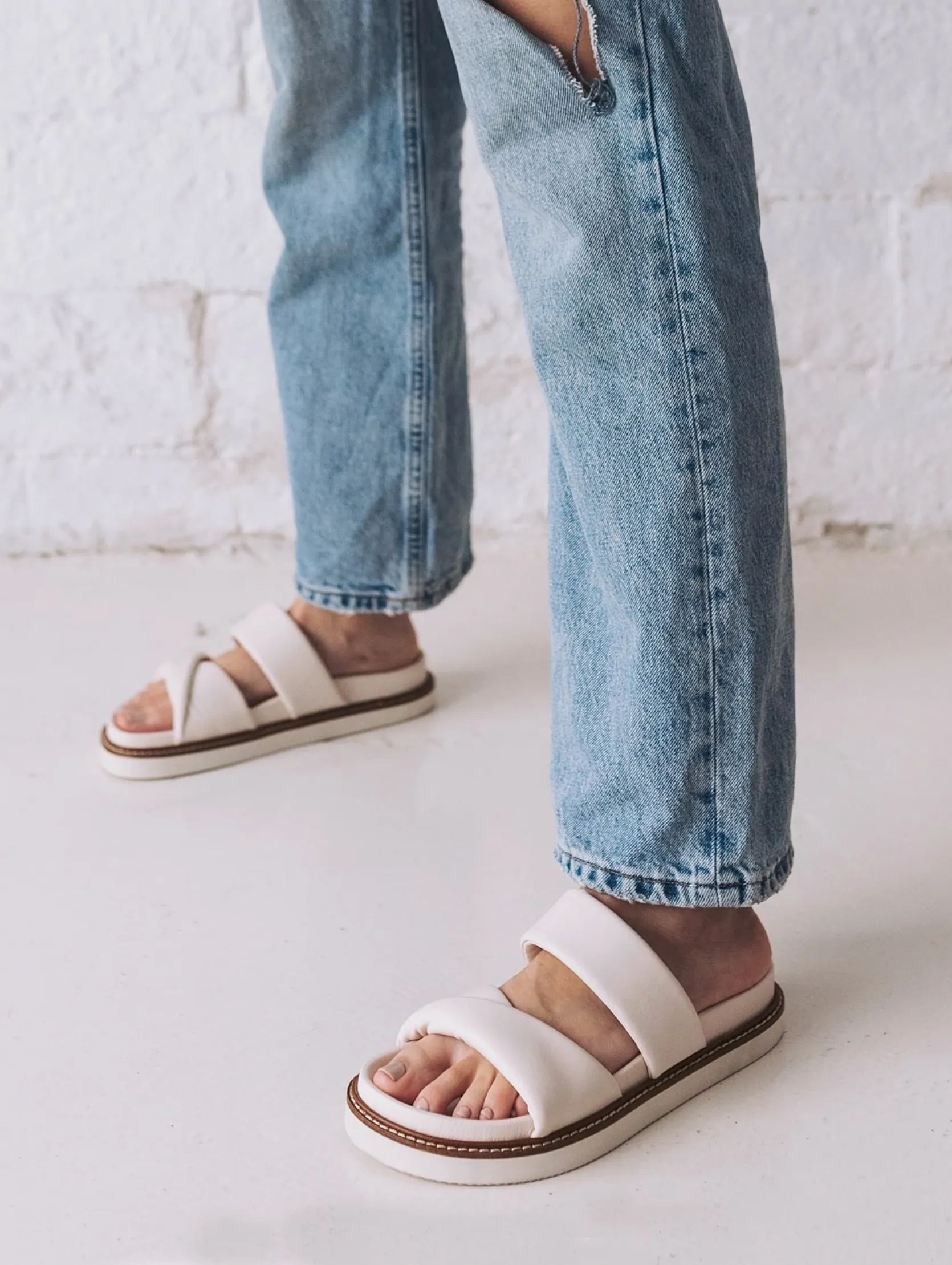 sandal - twist - beige