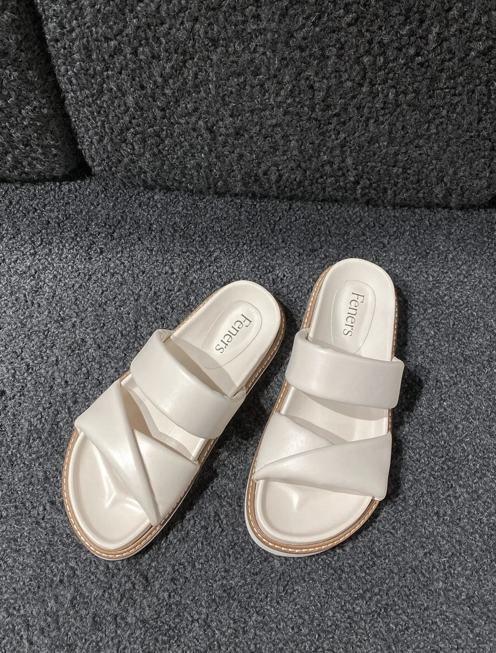sandal - twist - beige