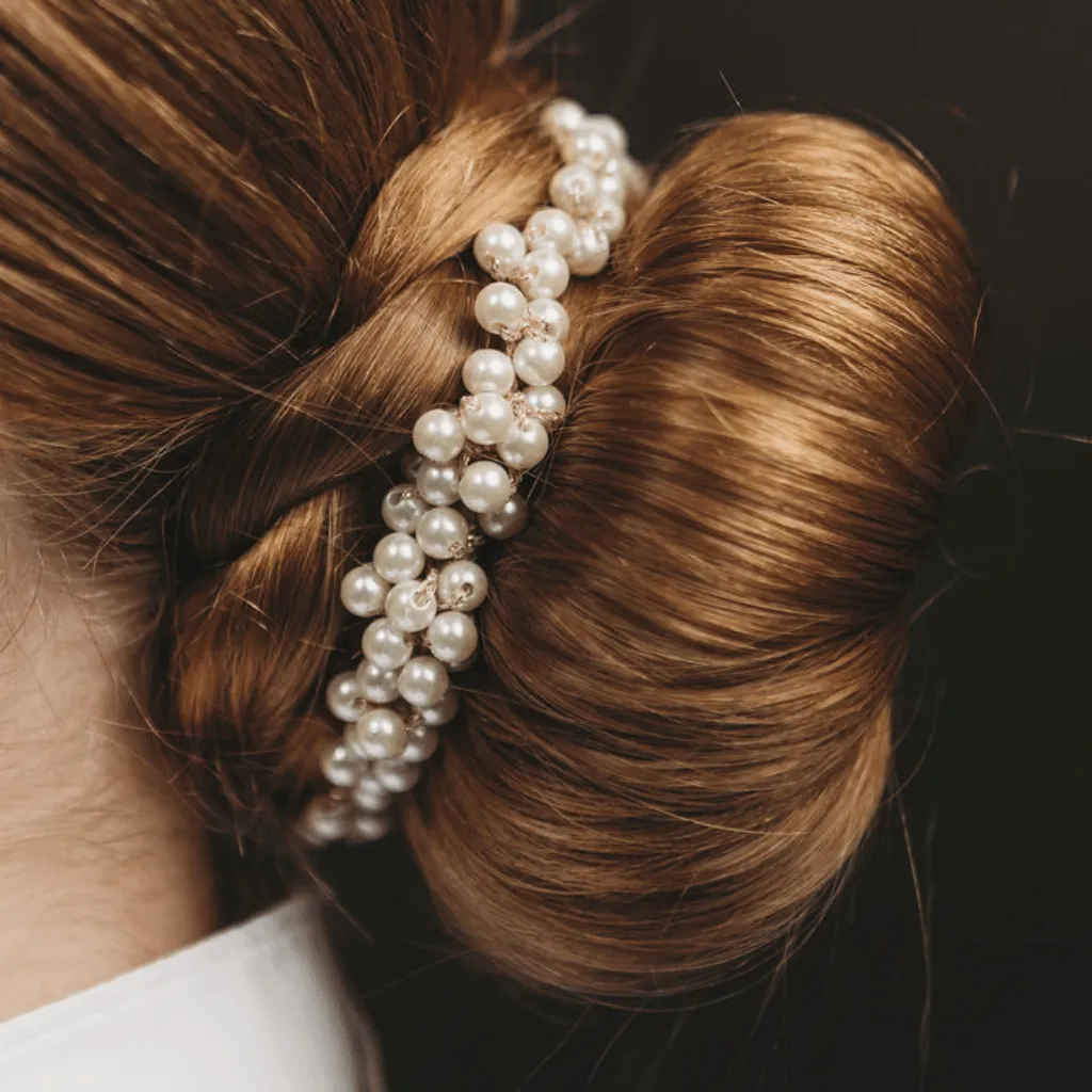 Ultra-Stretchy Pearl Scrunchies